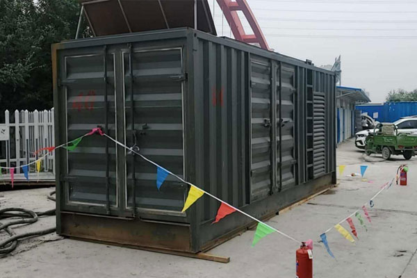 托里发电机租赁空气滤清器多久更换一次?