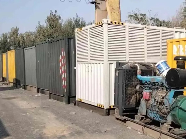 托里200KW柴油发电机机组每小时油耗是多少？