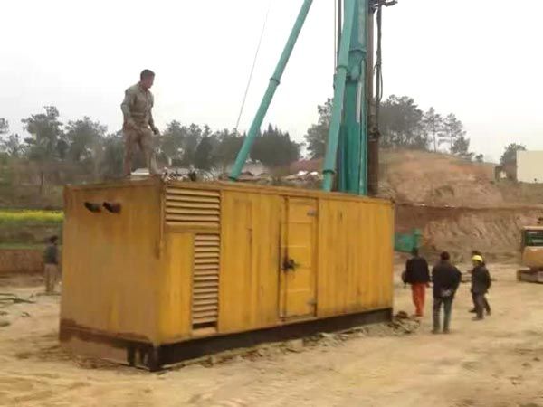 托里如何判断水冷式机油散热器密封件是否需要更换?
